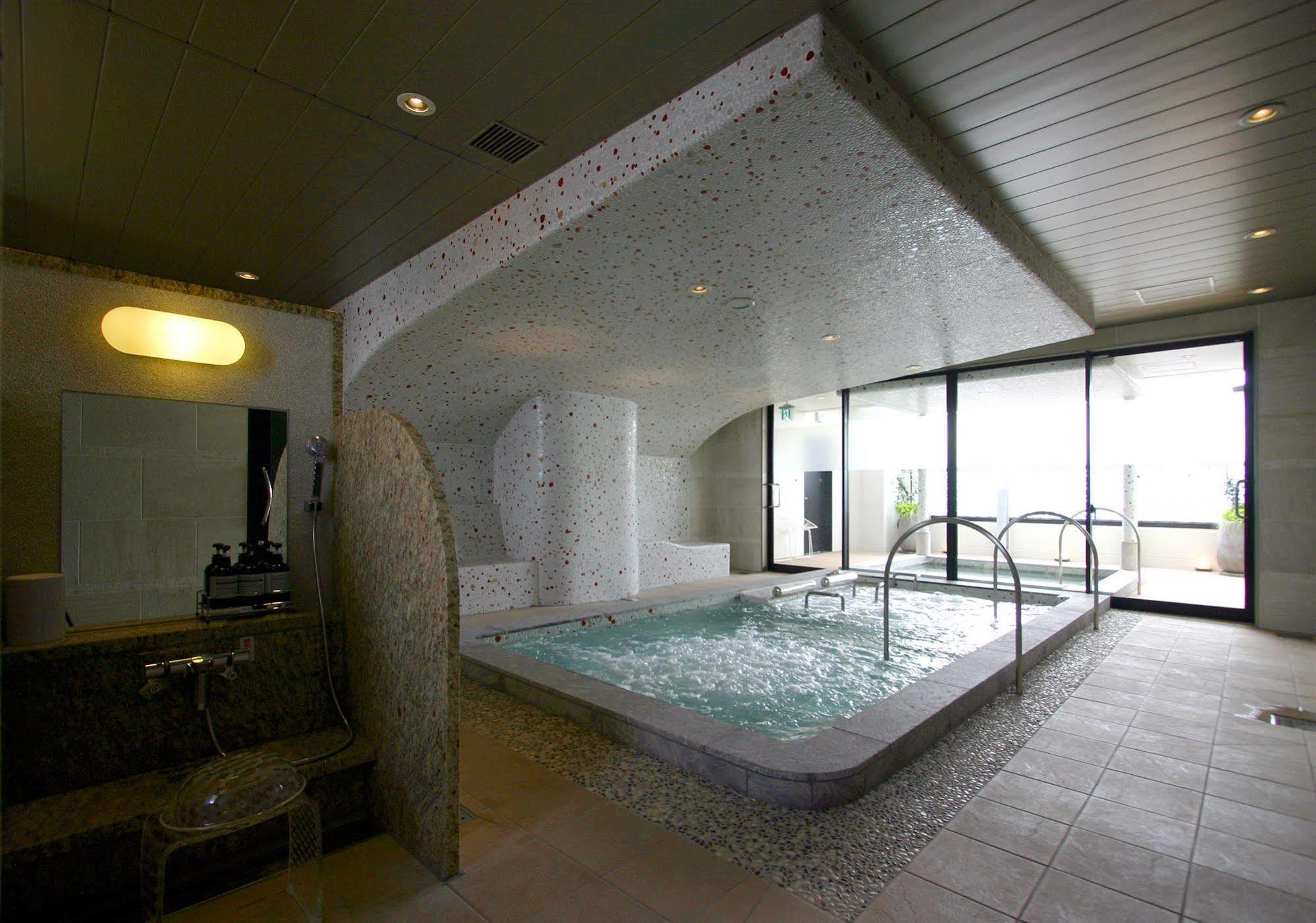 Hotel Coco Grand Takasaki Exterior foto